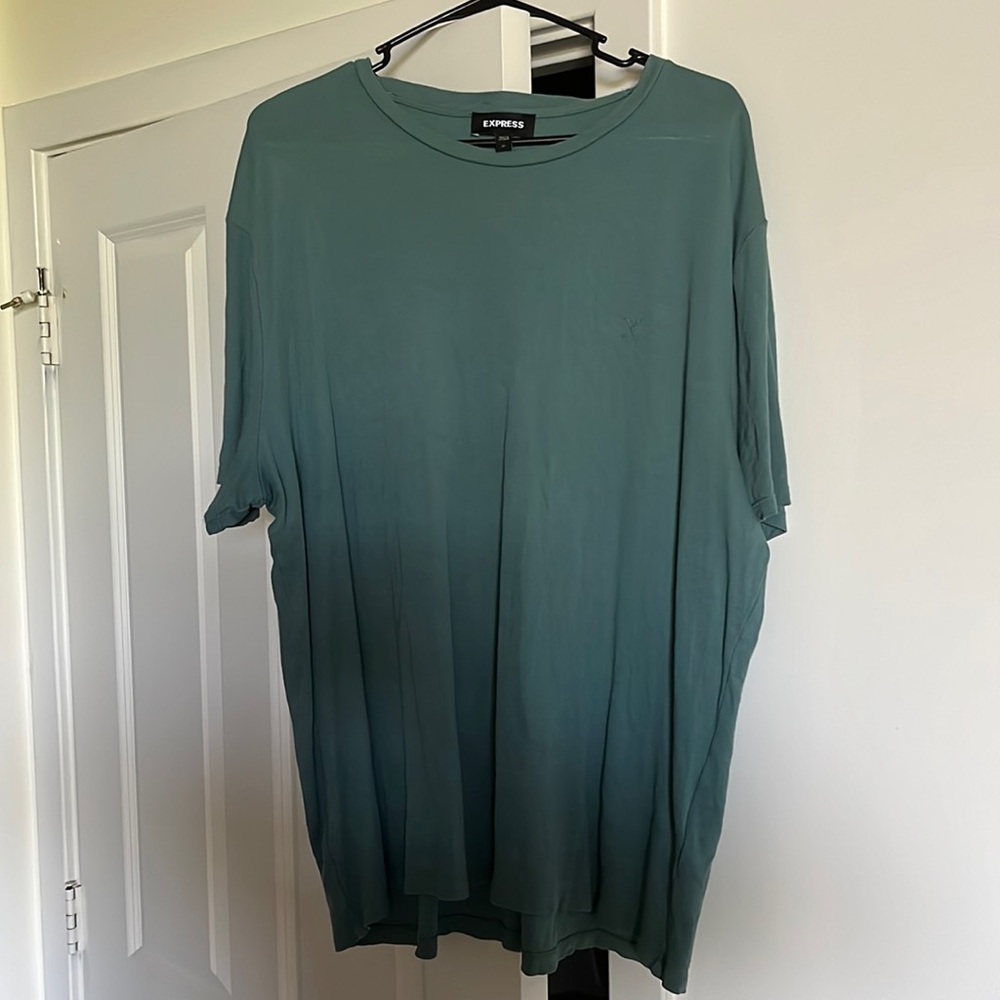 Mens teal blue Express tshirt. Size XL